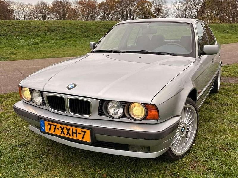 Zilver Gebruikt 1995 BMW 520 Sedan | € 6.495 - Afbeelding 1/4