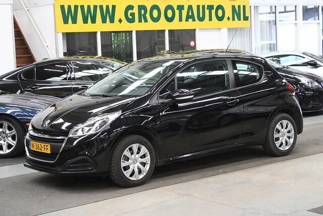 Zwart Gebruikt 2017 Peugeot 208 Active Hatchback | € 5.944 (Goede deal) - Afbeelding 1/4