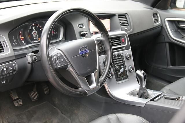 Occasion Volvo V60 Pro 152 PK (111 kW) 2018 Zwart Stationwagen