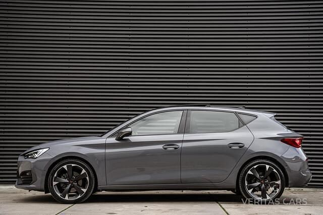 Occasion Cupra Leon 150 PK (110 kW) 2022 Grijs Stationwagen