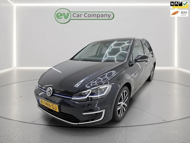 Zwart Occasion 2020 VW e-Golf Hatchback | € 11.700 (Goede deal) - Afbeelding 1/4