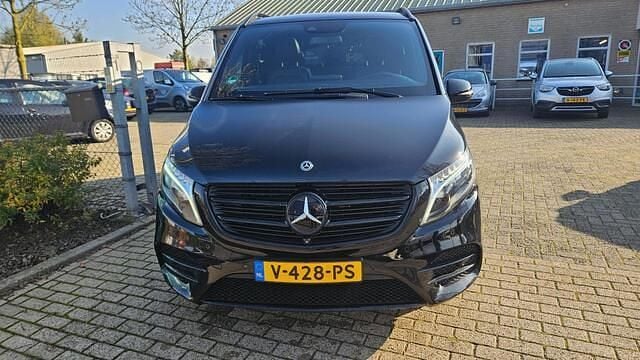 Occasion Mercedes V250 Avantgarde 190 PK (139 kW) 2018 Zwart (metallic) MPV