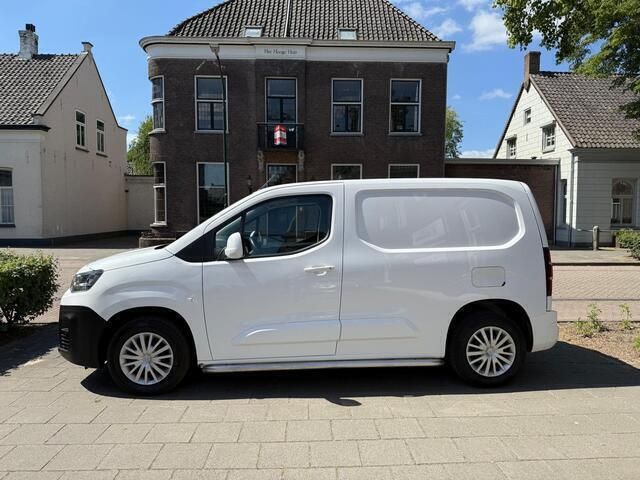 Wit Gebruikt 2020 Citroën Berlingo MPV | € 10.750 (Iets duurder) - Afbeelding 1/4