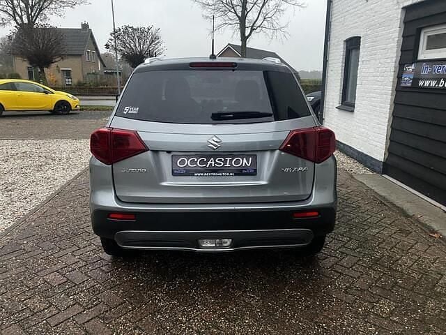 Occasion Suzuki Vitara 111 PK (81 kW) 2018 Grijs (metallic) SUV