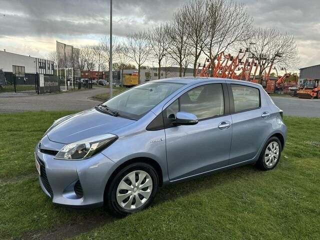 Occasion Toyota Yaris 75 PK (55 kW) 2012 Blauw Hatchback
