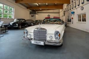 Wit Gebruikt 1966 Mercedes 250 SE Cabriolet | € 159.000 - Afbeelding 1/4
