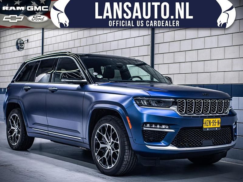 Wit Occasion 2025 Jeep Grand Cherokee Summit SUV | € 84.950 - Afbeelding 1/4