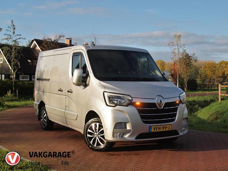 Grijs Gebruikt 2020 Renault Master T28 MPV | € 16.231 - Afbeelding 1/4