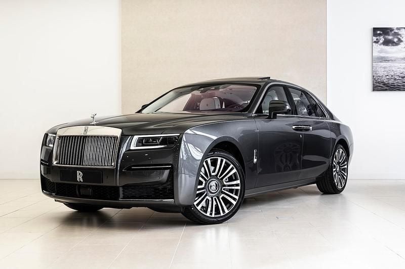 Grijs Occasion 2022 Rolls Royce Ghost Sedan | € 349.950 - Afbeelding 1/4