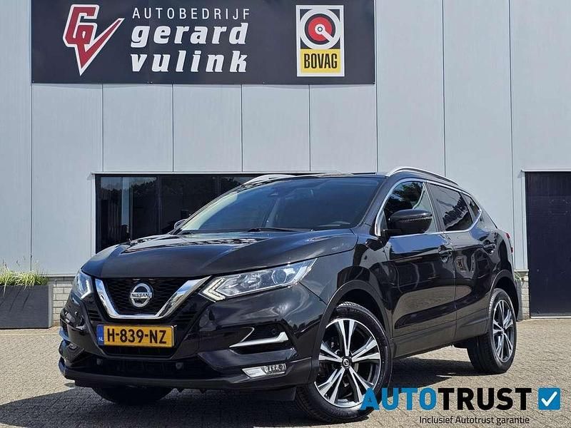 Zwart Gebruikt 2020 Nissan Qashqai N-Connecta SUV | € 18.380 (Eerlijke prijs) - Afbeelding 1/4