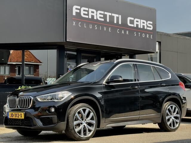 Zwart Gebruikt 2016 BMW X1 SUV | € 6.950 (Duur) - Afbeelding 1/4