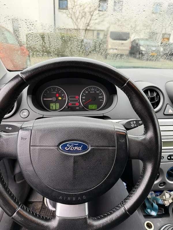 Occasion Ford Fiesta Ambiente 69 PK (50 kW) 2005 Sedan