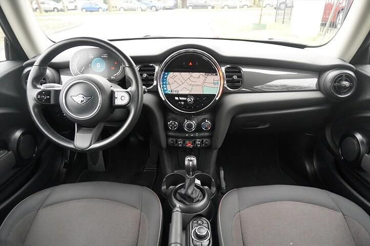 Occasion Mini ONE 102 PK (75 kW) 2022 Grijs Hatchback