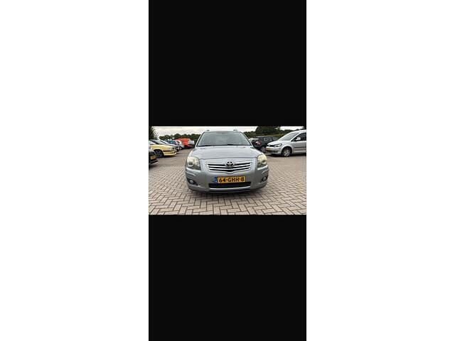 Grijs Gebruikt 2008 Toyota Avensis Business Edition Stationwagen | € 2.950 (Goede deal) - Afbeelding 1/4