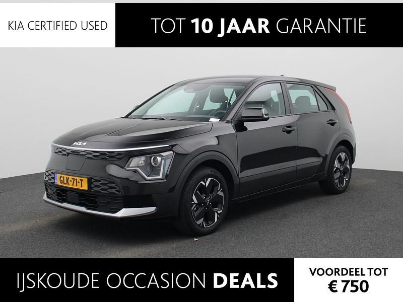 Zwart Occasion 2024 Kia e-Niro Light SUV | € 29.440 (Goede deal) - Afbeelding 1/4