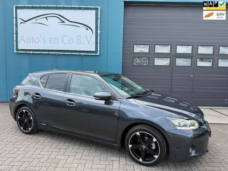 Grijs Gebruikt 2011 Lexus CT200h Hatchback | € 9.450 (Eerlijke prijs) - Afbeelding 1/4
