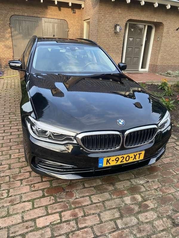 Zwart Gebruikt 2018 BMW 530 Executive Stationwagen | € 26.950 (Super prijs) - Afbeelding 1/4