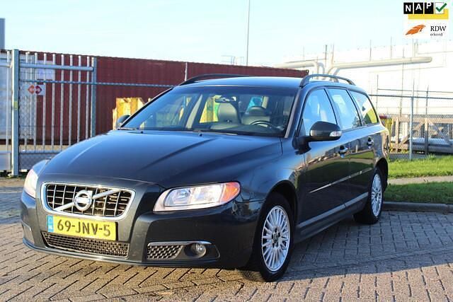 Grijs Gebruikt 2009 Volvo V70 Stationwagen | € 3.450 (Goede deal) - Afbeelding 1/4