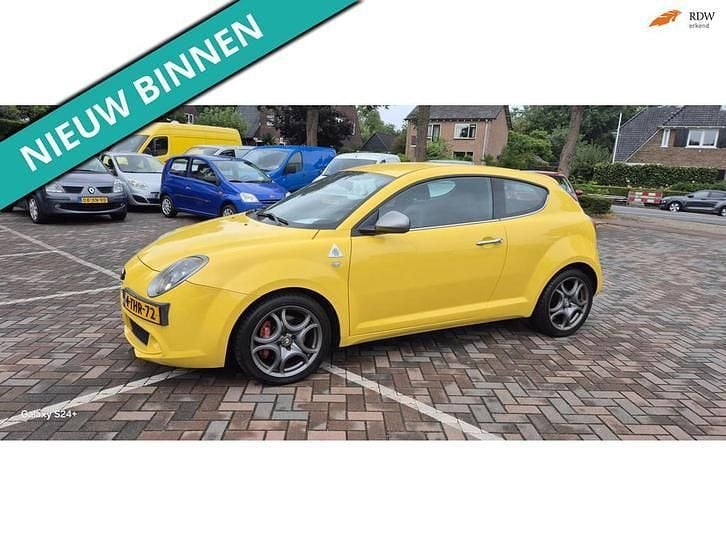 Geel Gebruikt 2010 Alfa Romeo MiTo Quadrifoglio Verde Hatchback | € 3.999 (Goede deal) - Afbeelding 1/4