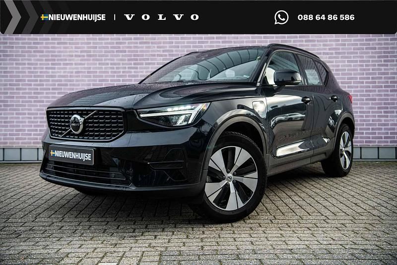 Zwart Occasion 2023 Volvo XC40 Plus SUV | € 34.899 (Duur) - Afbeelding 1/4