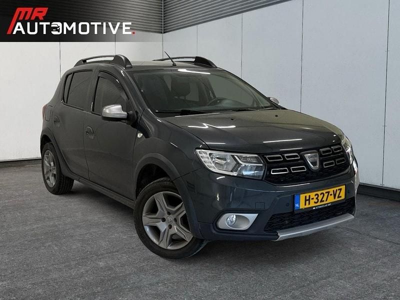 Occasion Dacia Sandero Stepway 251 PK (184 kW) 2018 Grijs Hatchback