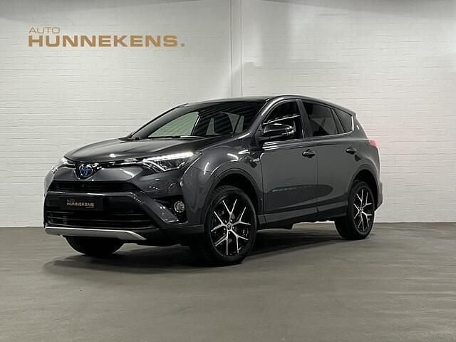 Grijs Gebruikt 2017 Toyota RAV4 Edition SUV | € 26.940 (Eerlijke prijs) - Afbeelding 1/4