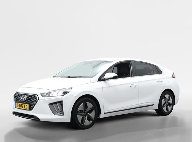 Wit Occasion 2021 Hyundai Ioniq Comfort Hatchback | € 20.945 (Eerlijke prijs) - Afbeelding 1/4