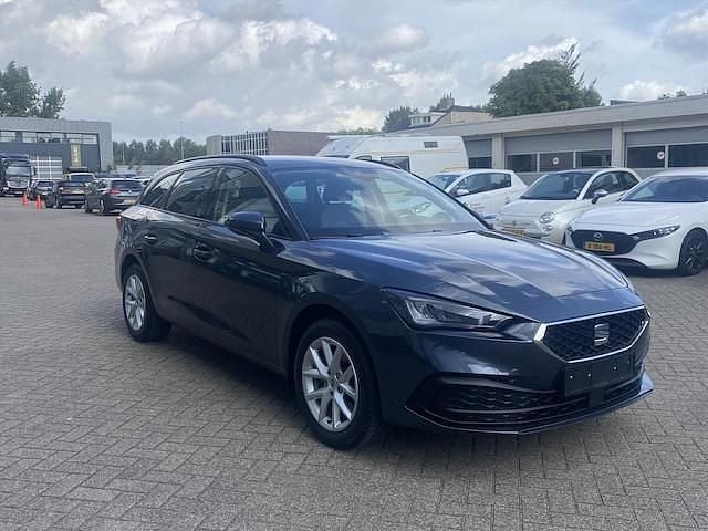 Occasion Seat Leon Style 110 PK (80 kW) 2024 Zwart, metallic lak Stationwagen