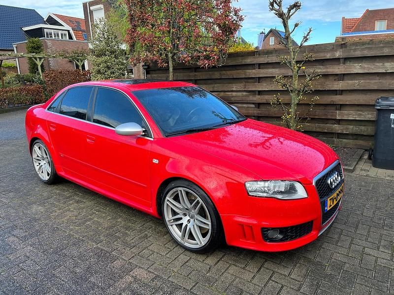 Rood (metallic) Occasion 2008 Audi RS4 Sedan | € 30.000 - Afbeelding 1/4