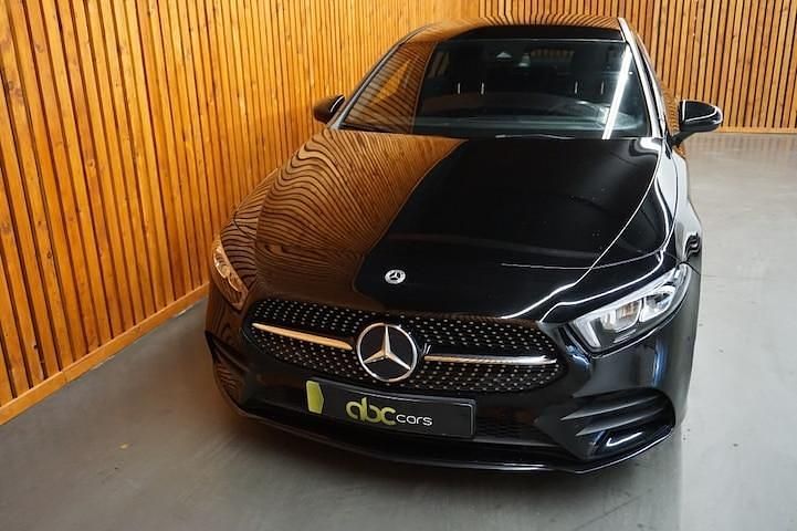 Occasion Mercedes A180 Business 136 PK (100 kW) 2021 Zwart (metallic) Sedan
