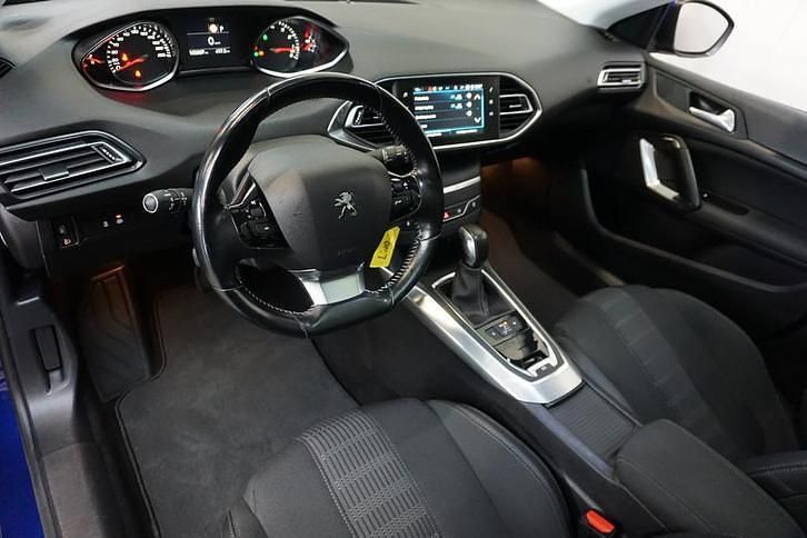 Occasion Peugeot 308 SW Premium 131 PK (96 kW) 2018 Blauw Stationwagen