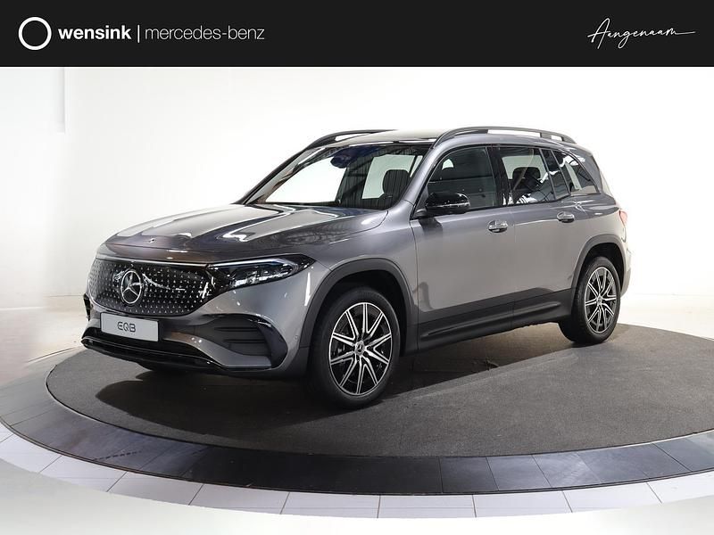 Grijs Nieuw 2025 Mercedes EQB250+ AMG line SUV | € 49.900 (Eerlijke prijs) - Afbeelding 1/4