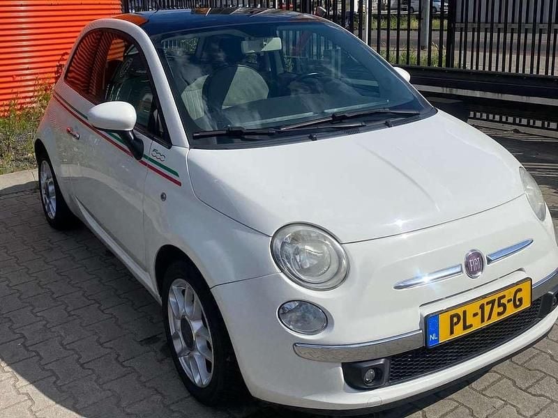 Wit Occasion 2008 Fiat 500 Pop Hatchback | € 3.750 (Goede deal) - Afbeelding 1/4
