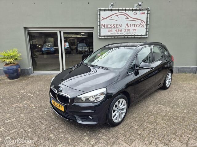 Zwart Gebruikt 2014 BMW 218 Executive Stationwagen | € 11.950 (Eerlijke prijs) - Afbeelding 1/4