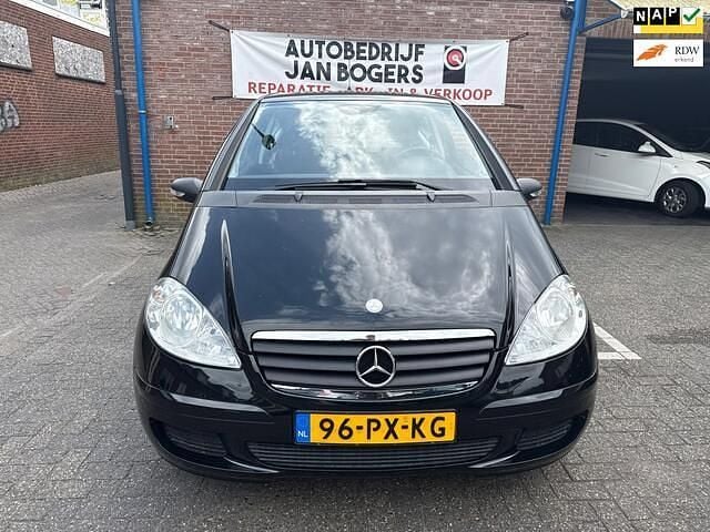 Zwart Gebruikt 2005 Mercedes A170 Classic MPV | € 2.250 (Eerlijke prijs) - Afbeelding 1/4