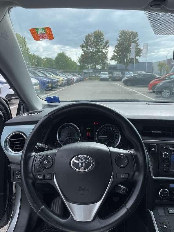 Grijs Gebruikt 2014 Toyota Auris MPV | € 12.000 (Eerlijke prijs) - Afbeelding 1/4