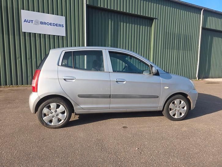 Occasion Kia Picanto 65 PK (47 kW) 2004 Grijs Hatchback