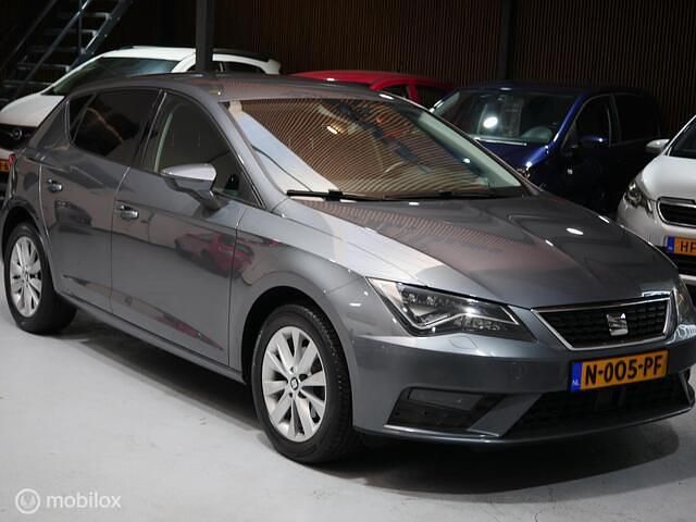 Occasion Seat Leon 110 PK (80 kW) 2017 Grijs Hatchback