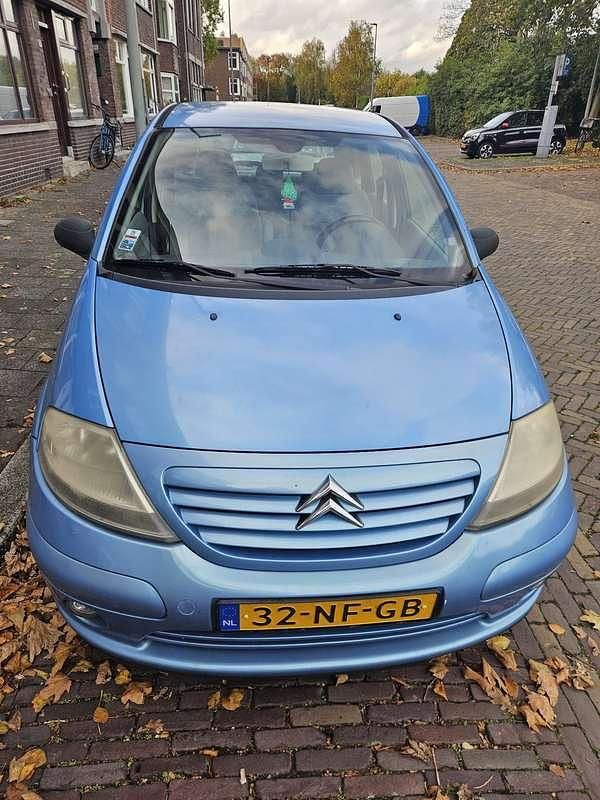 Blauw Gebruikt 2003 Citroën C3 Exclusive Hatchback | € 2.500 (Eerlijke prijs) - Afbeelding 1/4