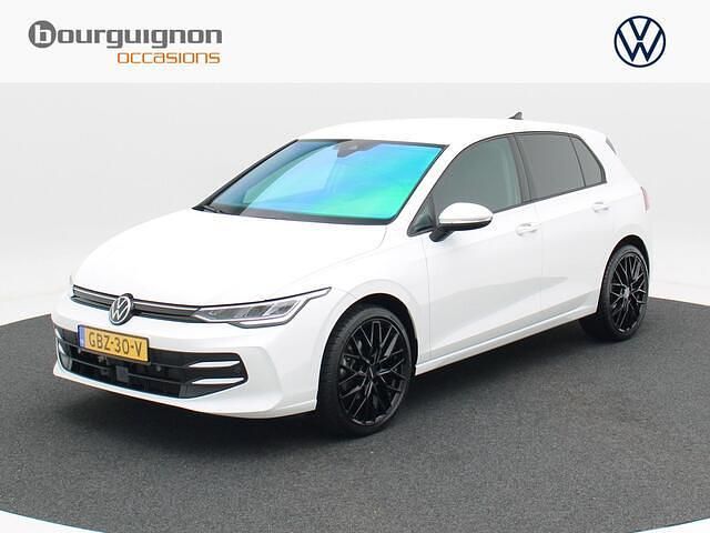 Wit Gebruikt 2024 VW Golf VIII Edition Hatchback | € 29.850 (Iets duurder) - Afbeelding 1/4