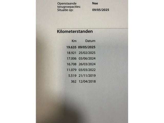 Occasion Land Rover Discovery Sport 150 PK (110 kW) 2018 Grijs, metallic lak SUV