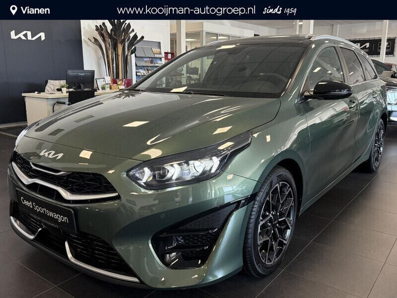 Groen Gebruikt 2024 Kia Ceed GT-Line Stationwagen | € 38.950 (Eerlijke prijs) - Afbeelding 1/4
