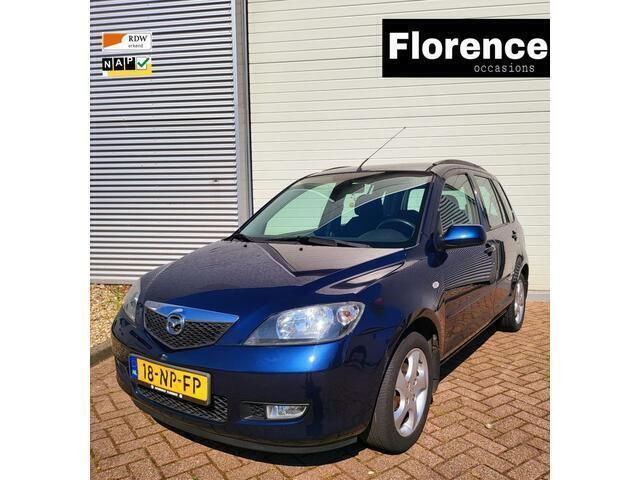 Blauw Gebruikt 2004 Mazda 2 Exclusive MPV | € 2.945 (Eerlijke prijs) - Afbeelding 1/4