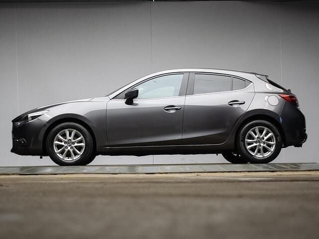 Occasion Mazda 3 Inclusive 120 PK (88 kW) 2018 Grijs (metallic) Hatchback