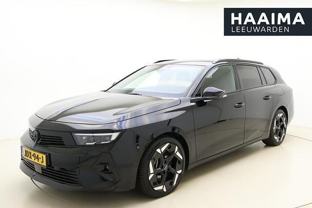 Zwart Gebruikt 2024 Opel Astra GSe Stationwagen | € 34.450 (Eerlijke prijs) - Afbeelding 1/4