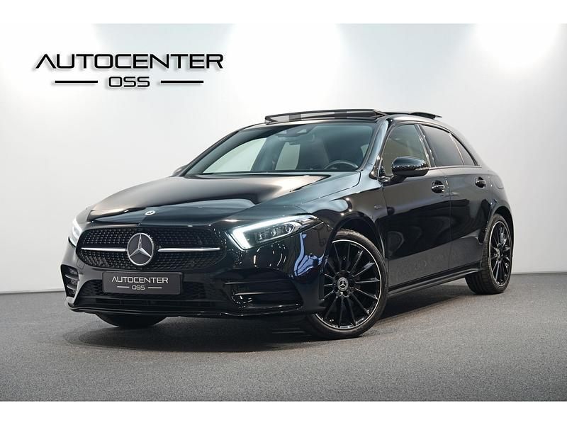 Occasion Mercedes A250 AMG 218 PK (160 kW) 2021 Zwart Hatchback