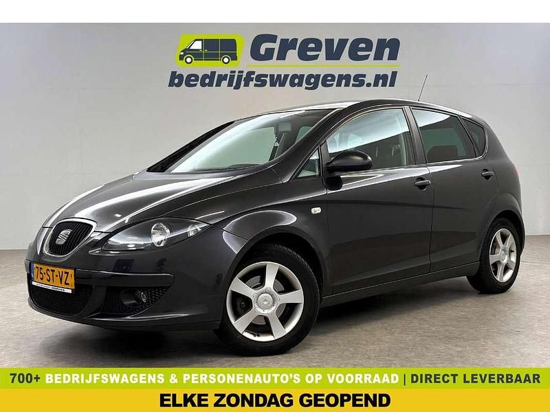 Grijs Gebruikt 2006 Seat Altea MPV | € 1.900 (Goede deal) - Afbeelding 1/4