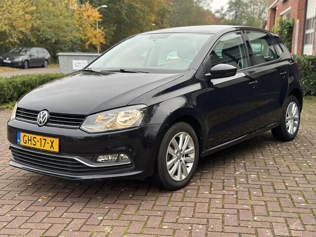 Zwart Gebruikt 2017 VW Polo Highline Hatchback | € 9.999 (Eerlijke prijs) - Afbeelding 1/4