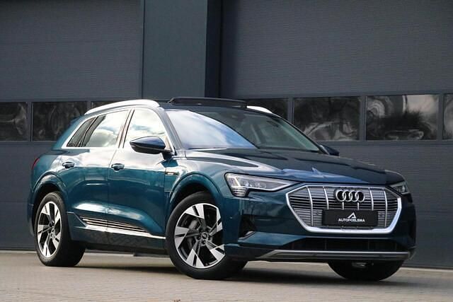 Occasion Audi e-tron S-Line 230 kW (313 PK) 2020 Blauw (metallic) SUV