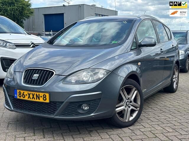 Grijs Gebruikt 2012 Seat Altea XL Copa MPV | € 1.950 (Eerlijke prijs) - Afbeelding 1/4